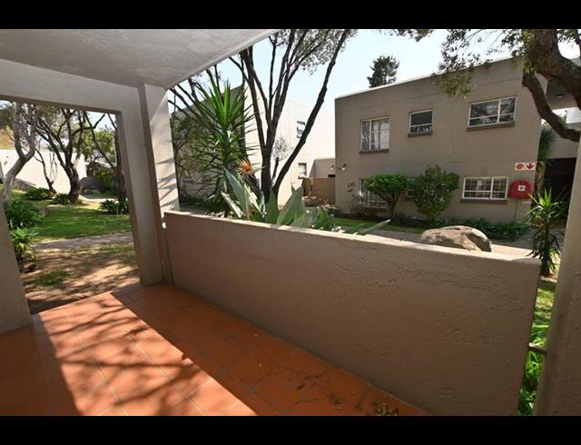 2 BEDROOM PROPERTY TO RENT IN RIVONIA
